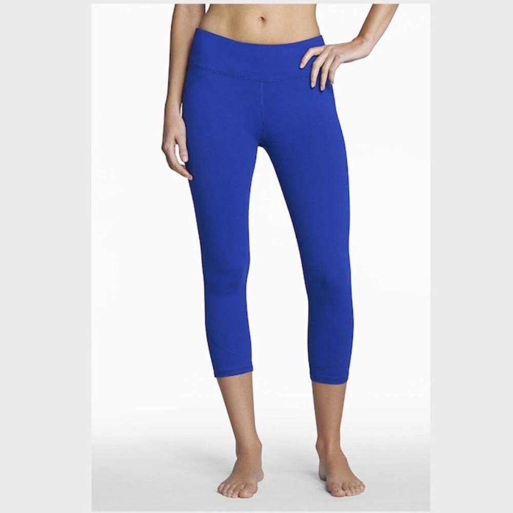 Fabletics Royal Blue Mid-Rise Capri Leggings Medium
